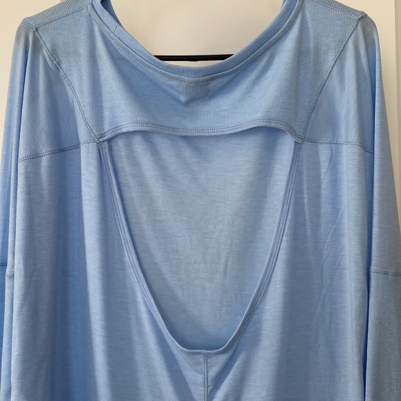 NEVER WORN Champion Tee - Picture 5 of 5